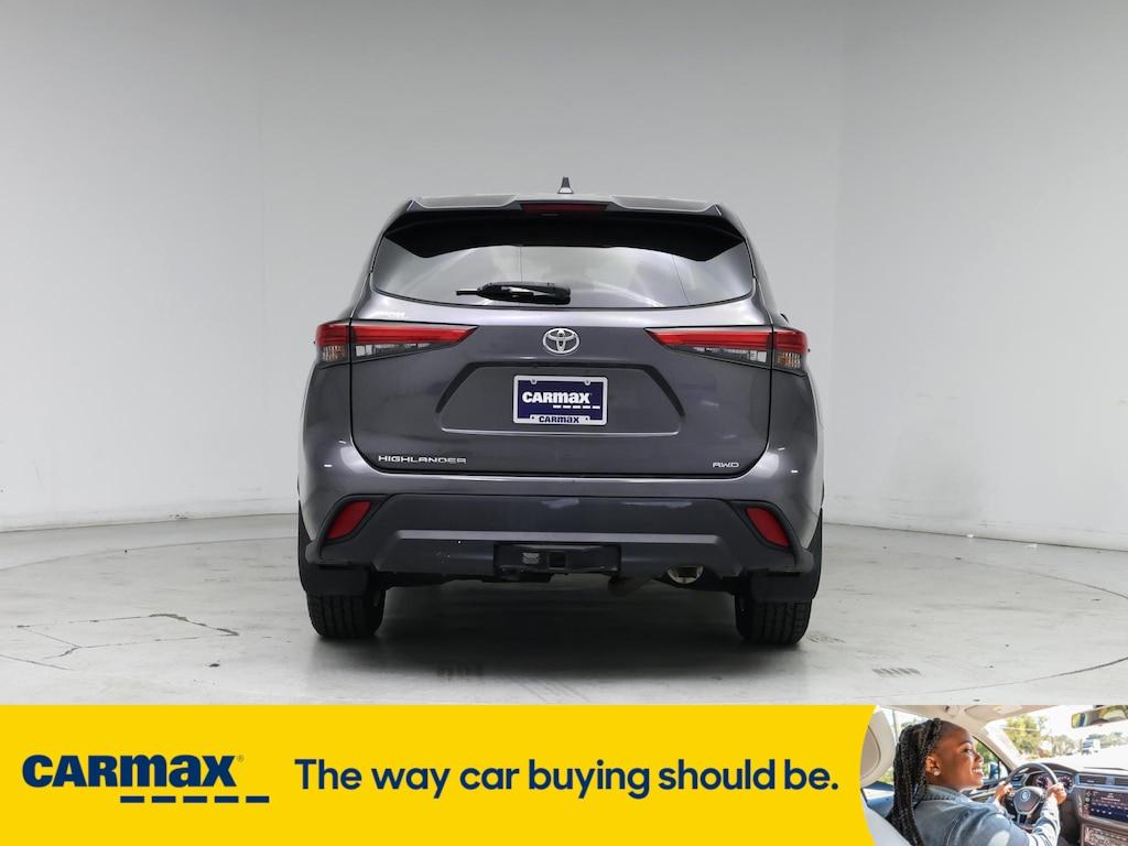 used 2021 Toyota Highlander car, priced at $30,998