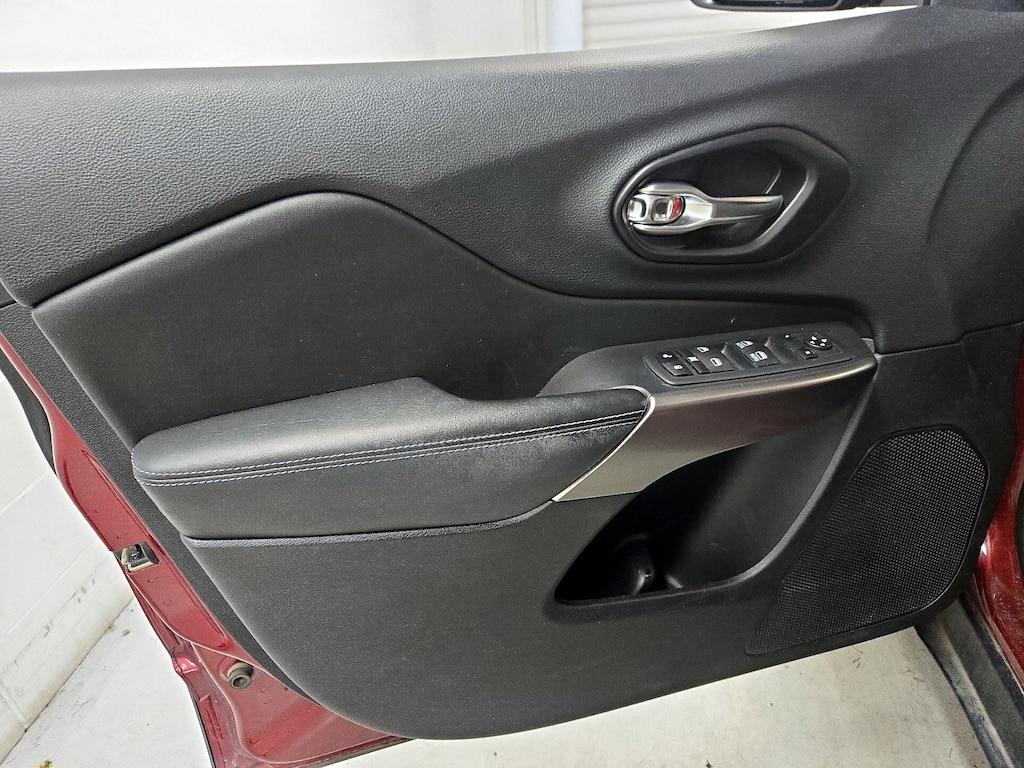 used 2021 Jeep Cherokee car, priced at $16,998
