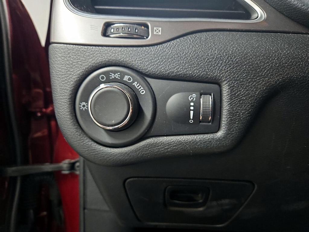 used 2021 Jeep Cherokee car, priced at $16,998