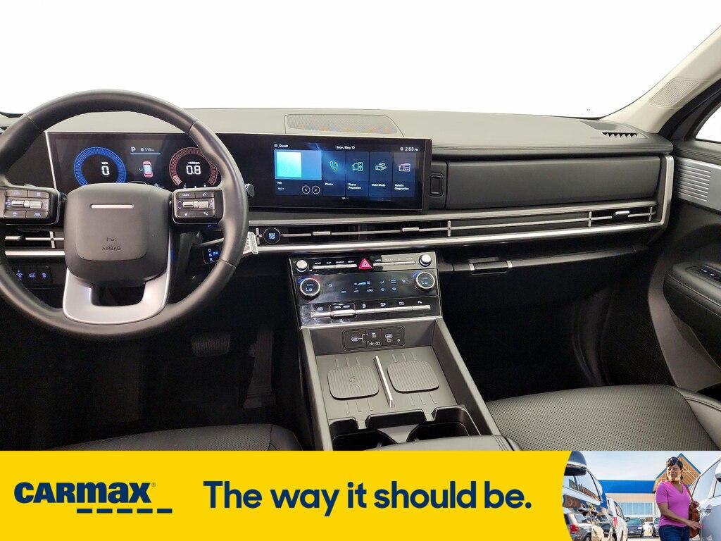 used 2024 Hyundai Santa Fe car, priced at $34,998