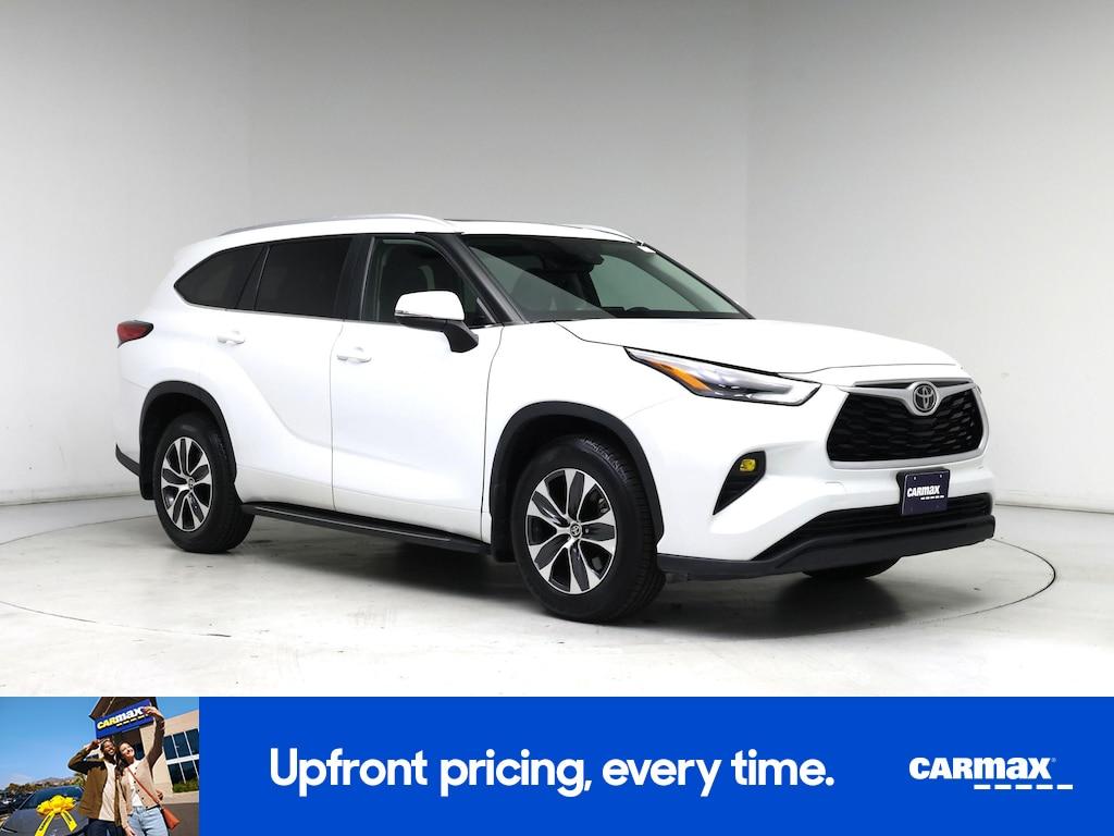 used 2023 Toyota Highlander car, priced at $36,998