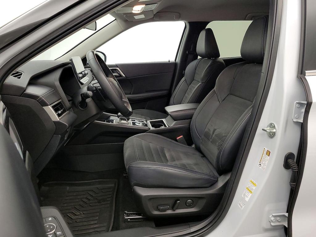 used 2024 Mitsubishi Outlander car, priced at $25,998