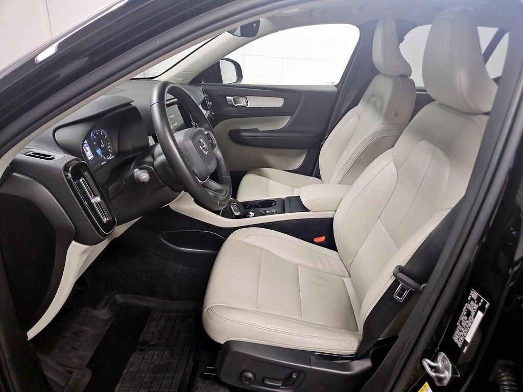 used 2019 Volvo XC40 car, priced at $25,998