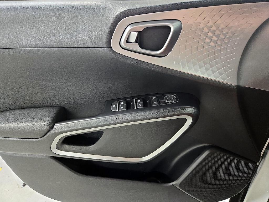 used 2024 Kia Soul car, priced at $17,998