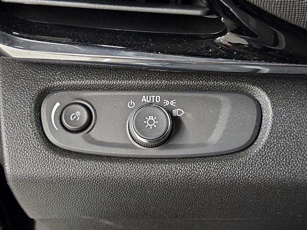 used 2024 Buick Envista car, priced at $25,998