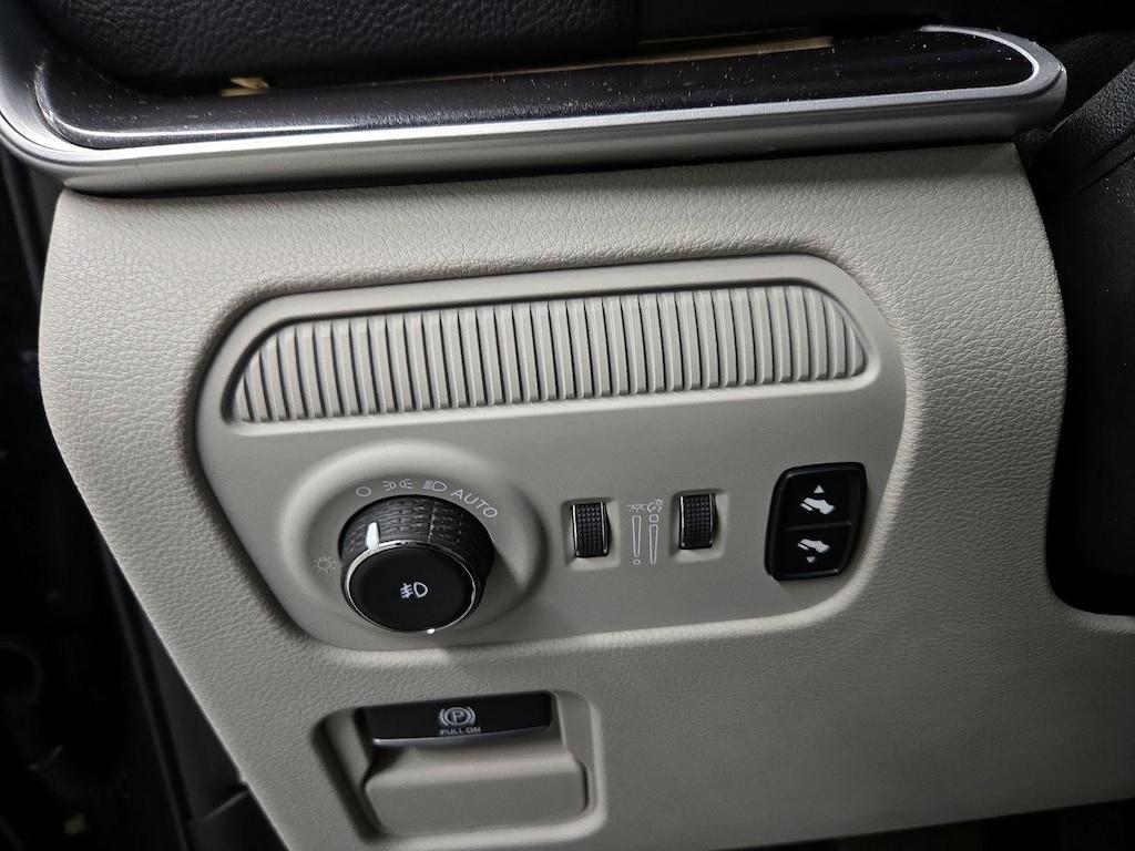 used 2023 Jeep Wagoneer L car, priced at $56,998