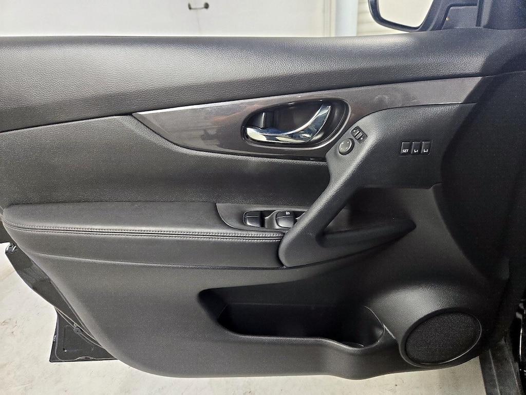 used 2020 Nissan Rogue car, priced at $19,998