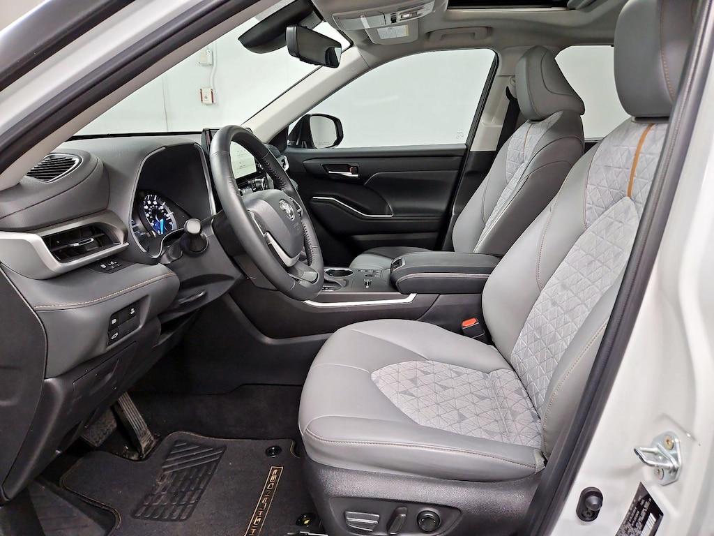 used 2023 Toyota Highlander Hybrid car, priced at $49,998