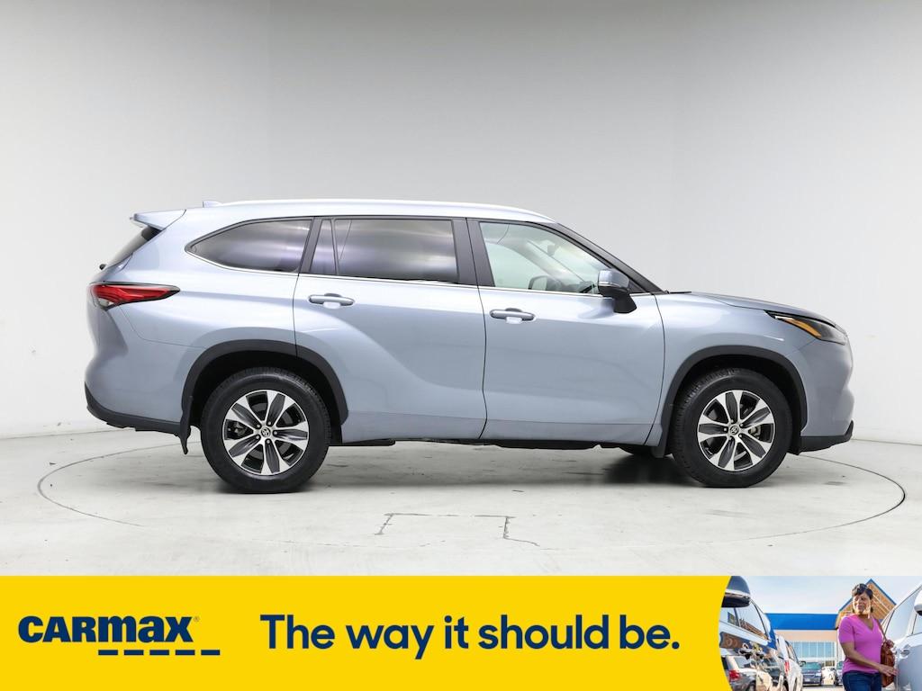 used 2023 Toyota Highlander car, priced at $37,998