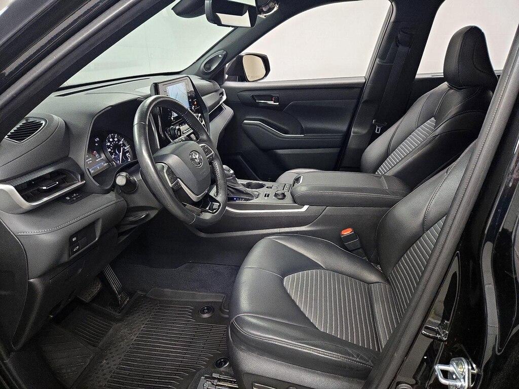 used 2022 Toyota Highlander car, priced at $41,998
