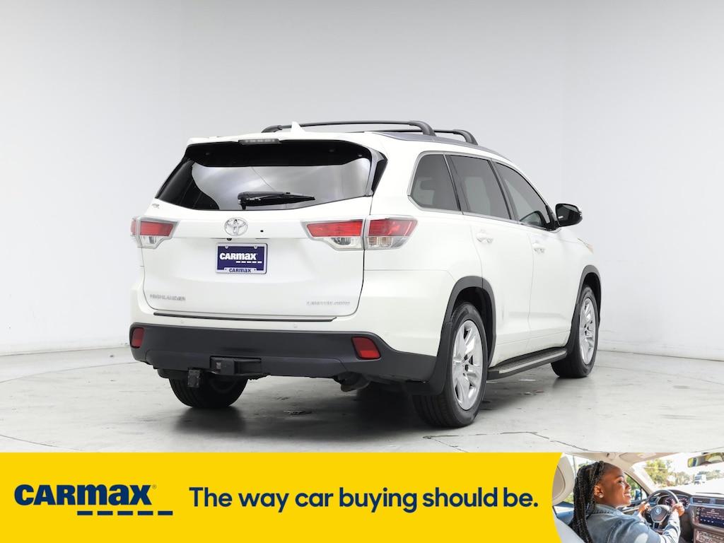 used 2016 Toyota Highlander car, priced at $31,998