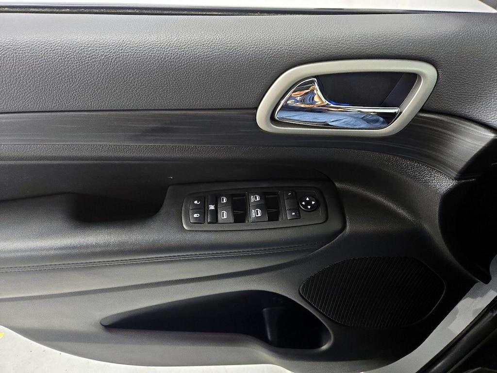 used 2021 Jeep Grand Cherokee car, priced at $29,998
