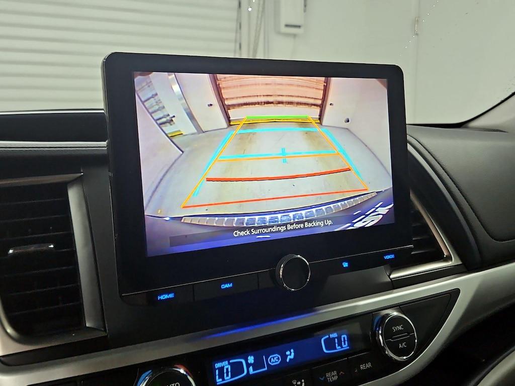 used 2019 Toyota Highlander car, priced at $28,998