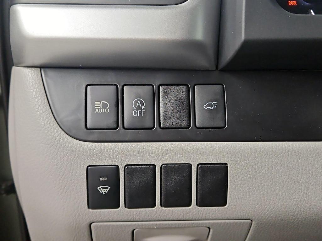 used 2019 Toyota Highlander car, priced at $28,998