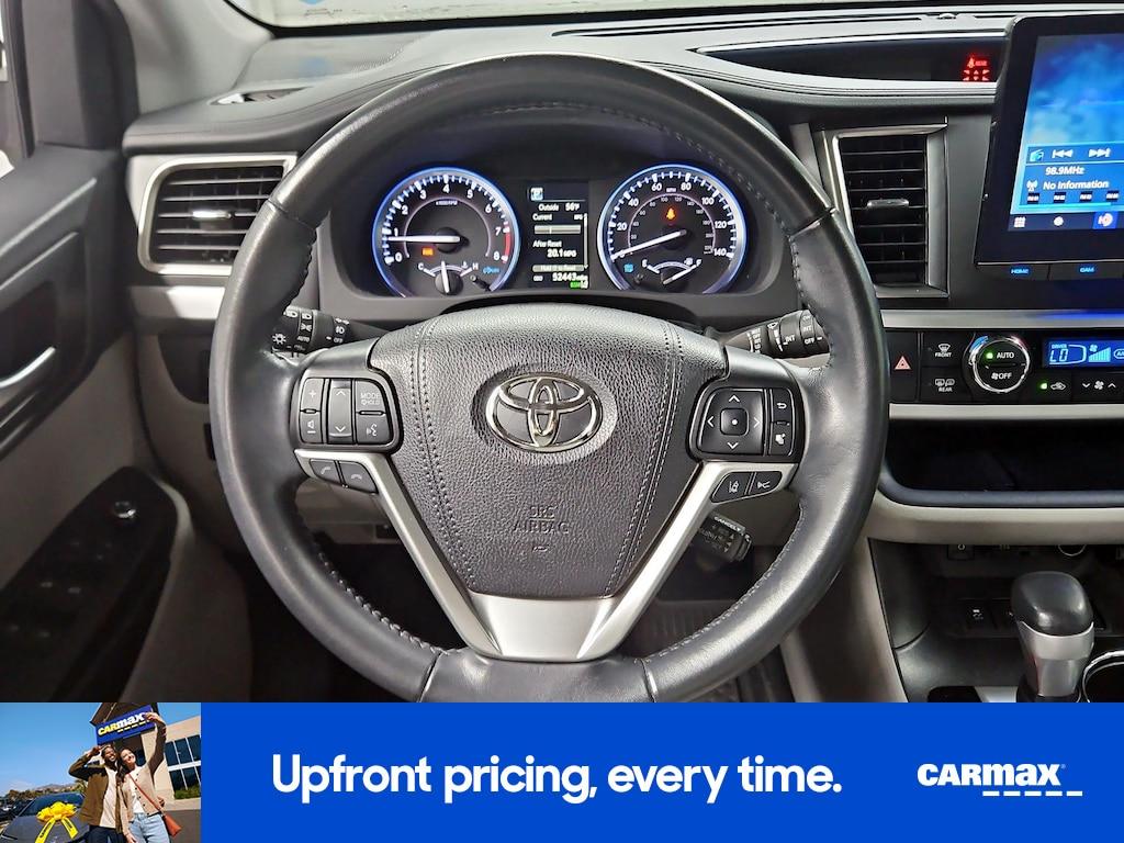 used 2019 Toyota Highlander car, priced at $28,998