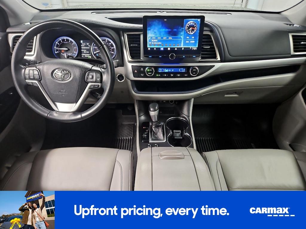used 2019 Toyota Highlander car, priced at $28,998