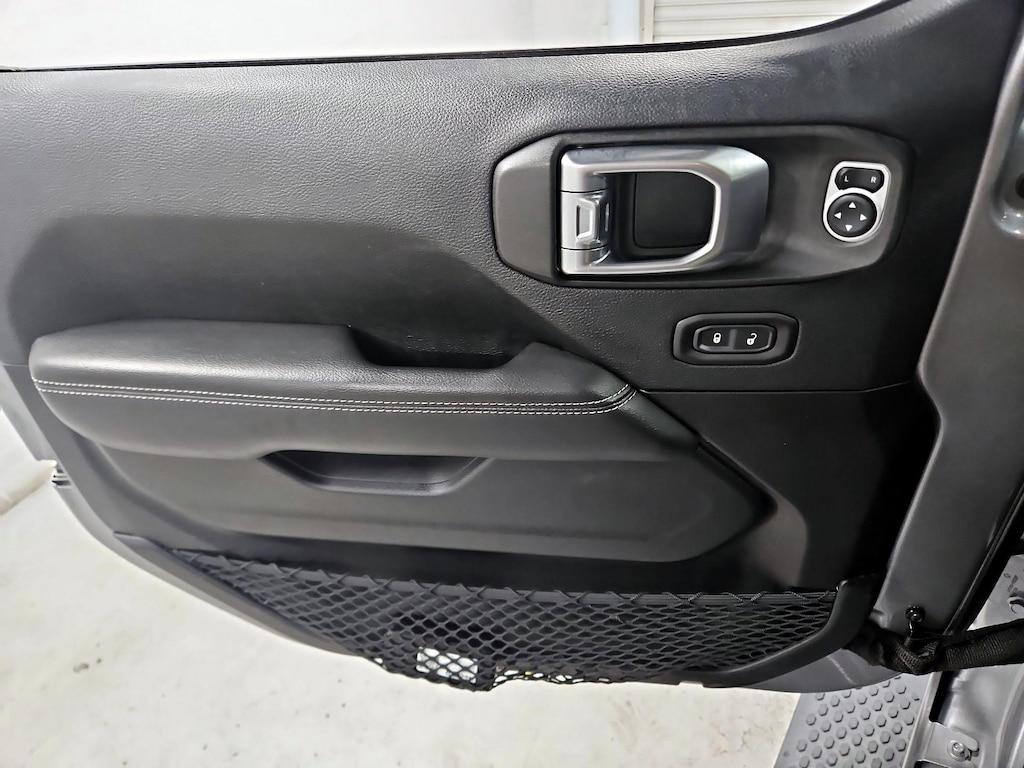 used 2019 Jeep Wrangler car, priced at $26,998