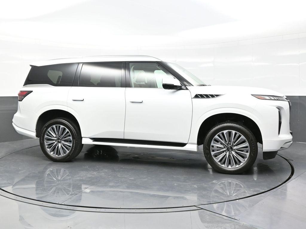 new 2025 INFINITI QX80 car, priced at $91,400