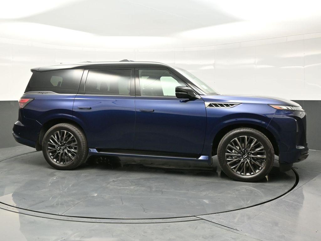 new 2025 INFINITI QX80 car, priced at $112,000