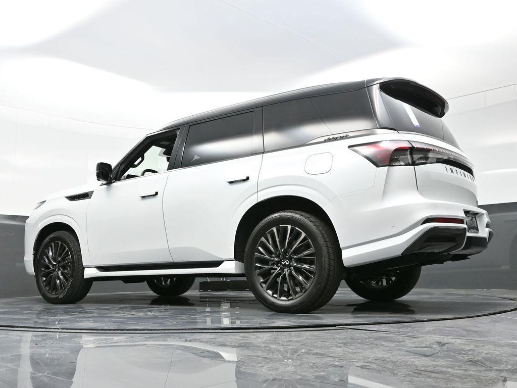 new 2025 INFINITI QX80 car, priced at $109,255