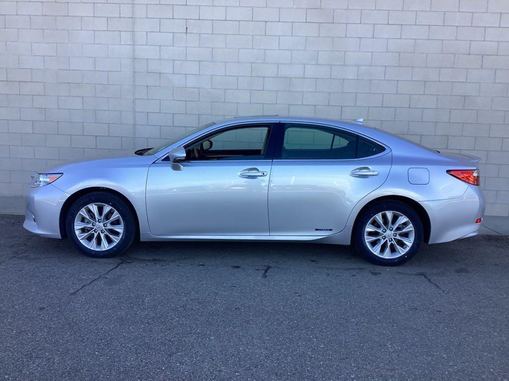 used 2013 Lexus ES 300h car, priced at $15,000