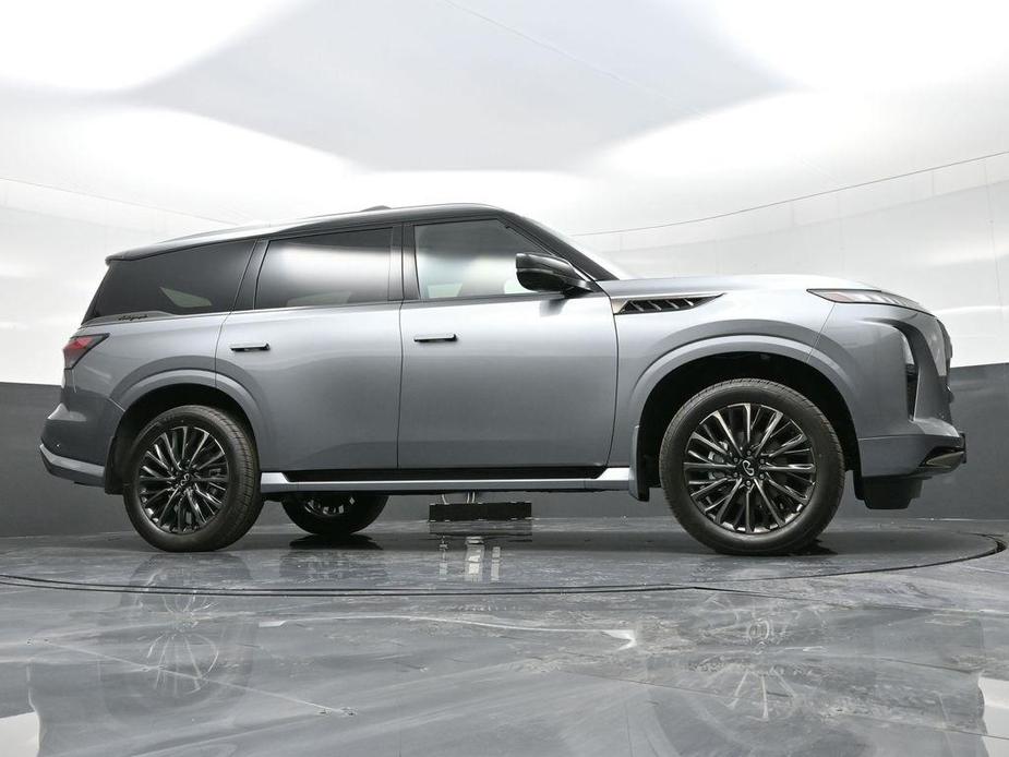 new 2025 INFINITI QX80 car, priced at $115,205