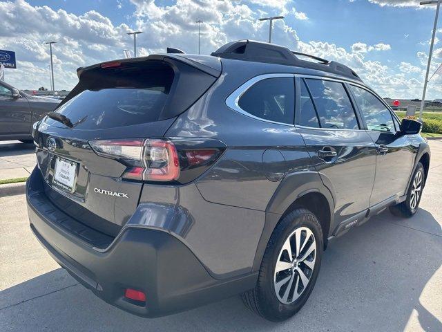 used 2025 Subaru Outback car, priced at $33,000