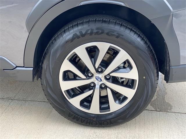 used 2025 Subaru Outback car, priced at $32,000
