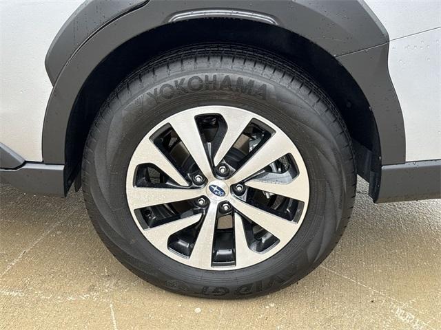 used 2025 Subaru Outback car, priced at $33,000