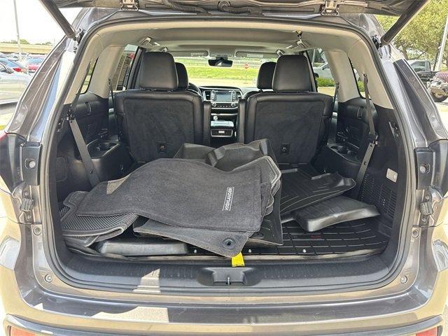 used 2019 Toyota Highlander car, priced at $24,500