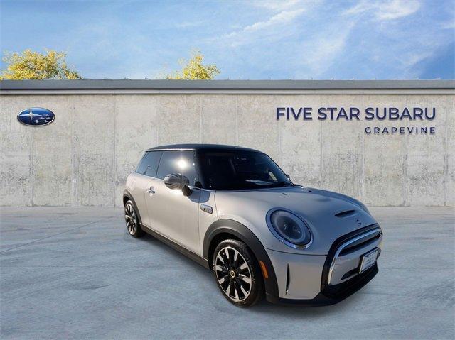 used 2023 MINI SE Hardtop car, priced at $22,000