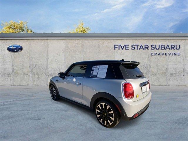 used 2023 MINI SE Hardtop car, priced at $22,000