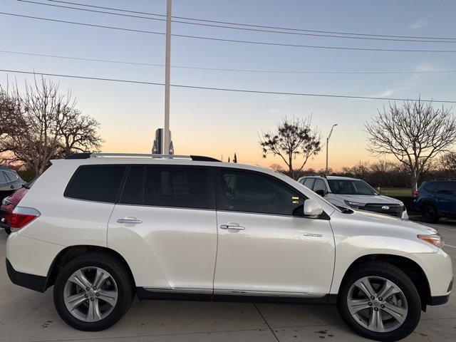 used 2013 Toyota Highlander car, priced at $16,000