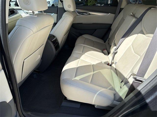 used 2021 Cadillac XT5 car, priced at $22,500