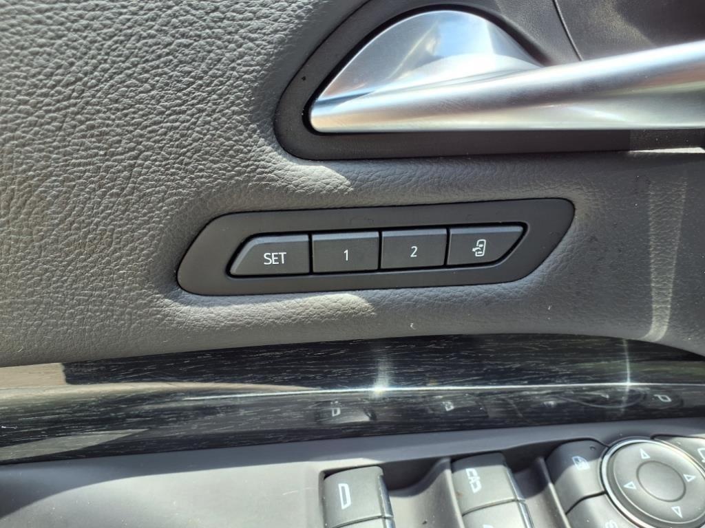 used 2023 Cadillac XT4 car, priced at $27,296