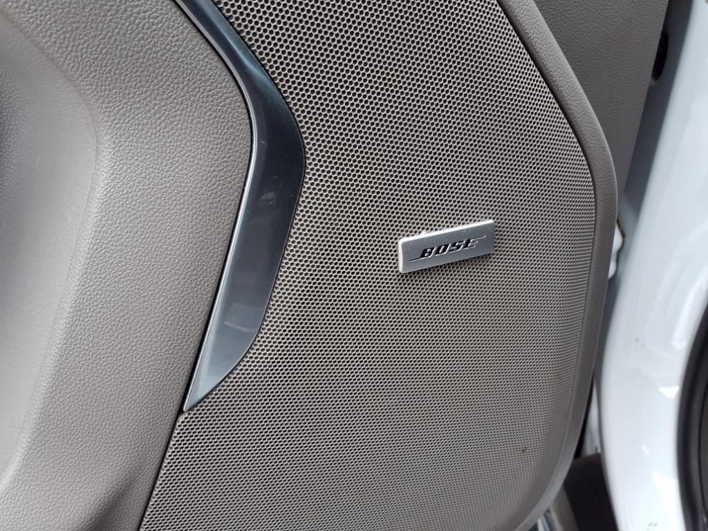 used 2021 GMC Yukon car, priced at $30,996