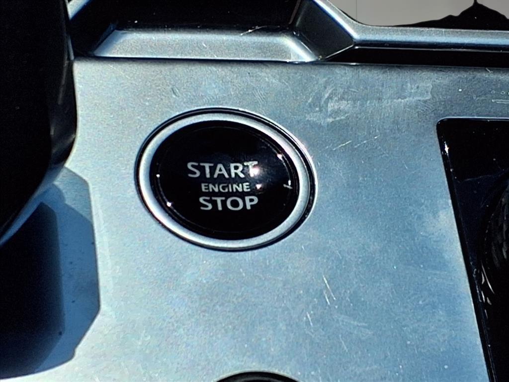 used 2023 Land Rover Range Rover car, priced at $92,995