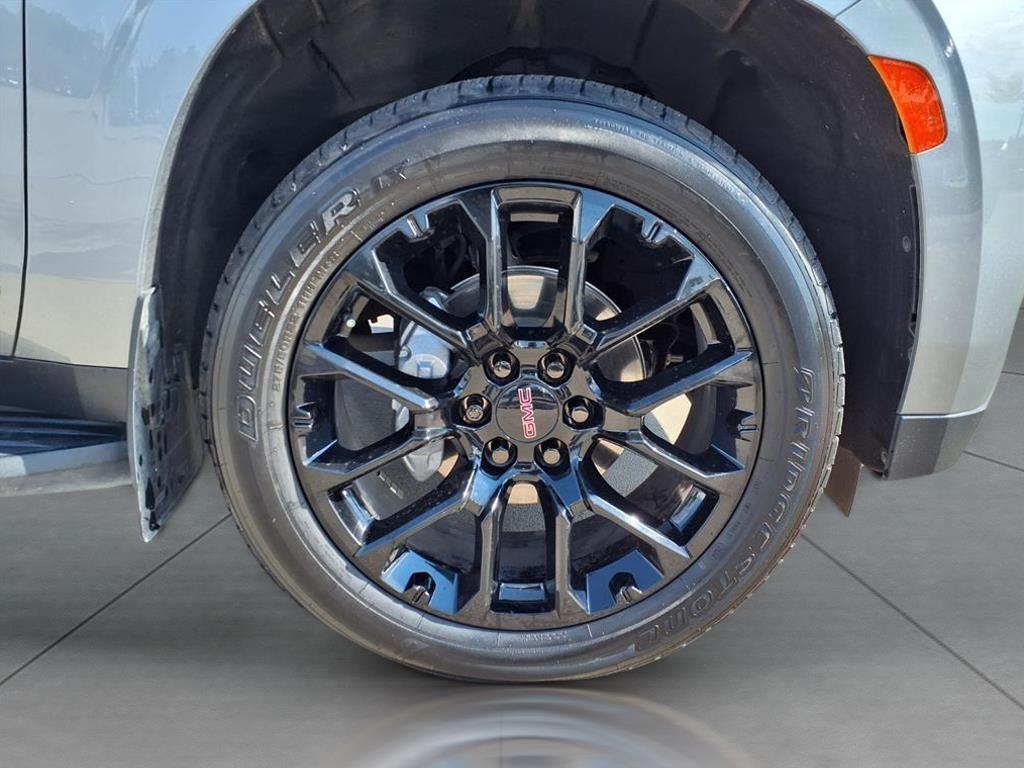 used 2023 GMC Yukon car, priced at $53,893