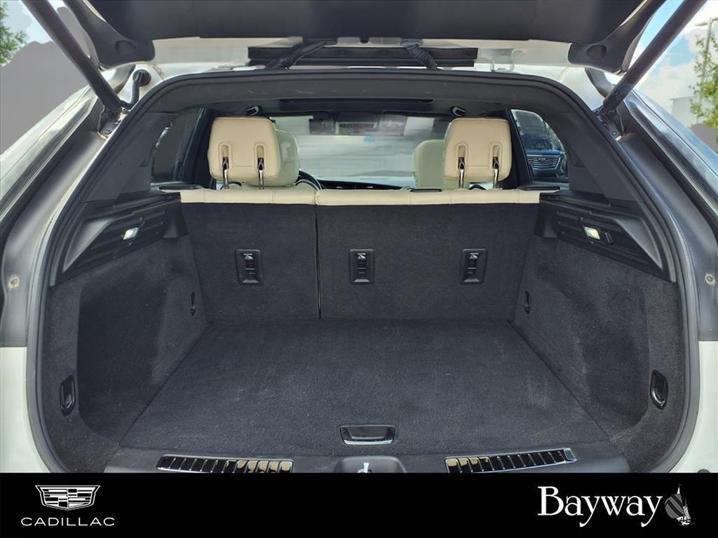 used 2022 Cadillac XT4 car, priced at $23,891