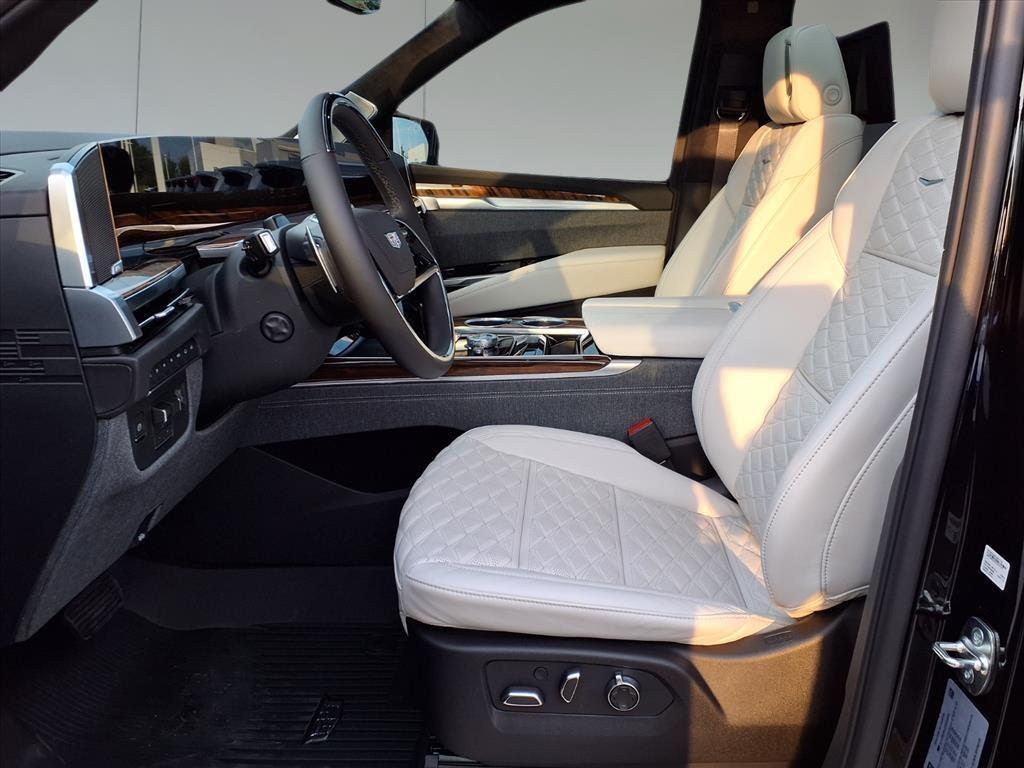 new 2025 Cadillac Escalade car, priced at $132,818