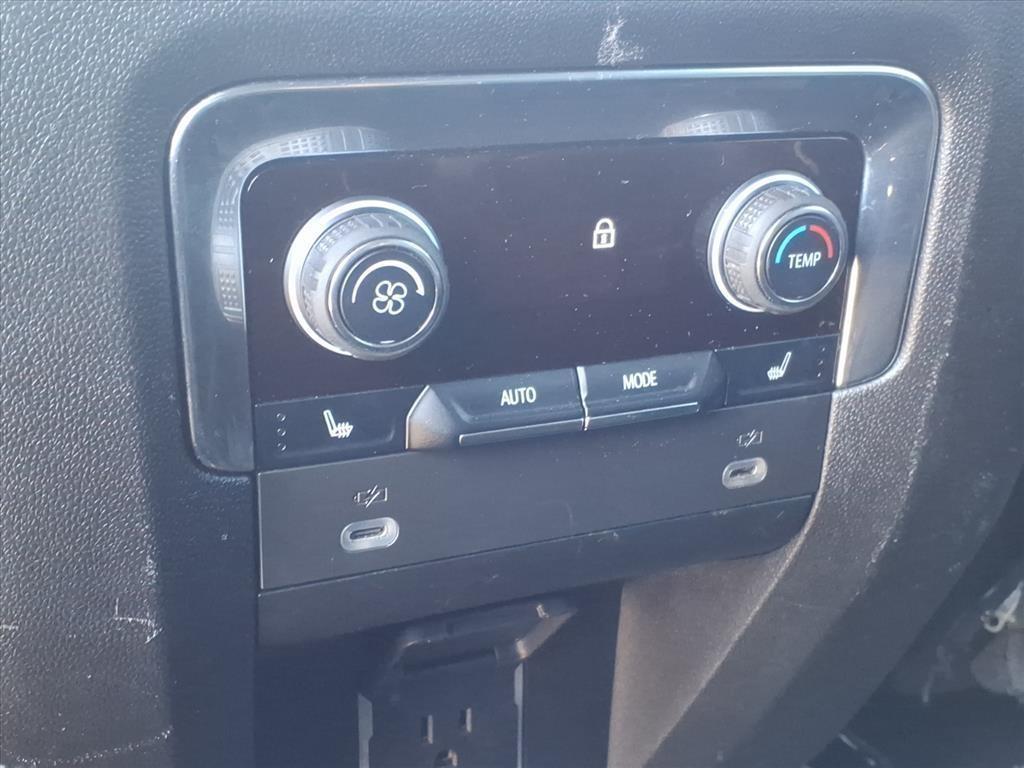 used 2023 Chevrolet Suburban car, priced at $43,991