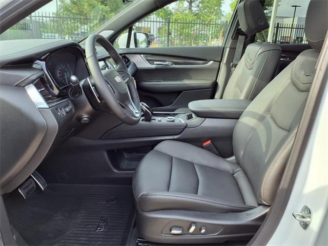 new 2025 Cadillac XT6 car, priced at $66,315