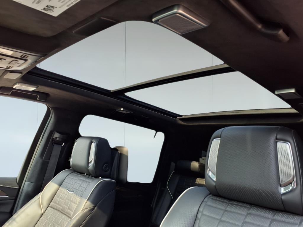 used 2024 Cadillac Escalade ESV car, priced at $86,495