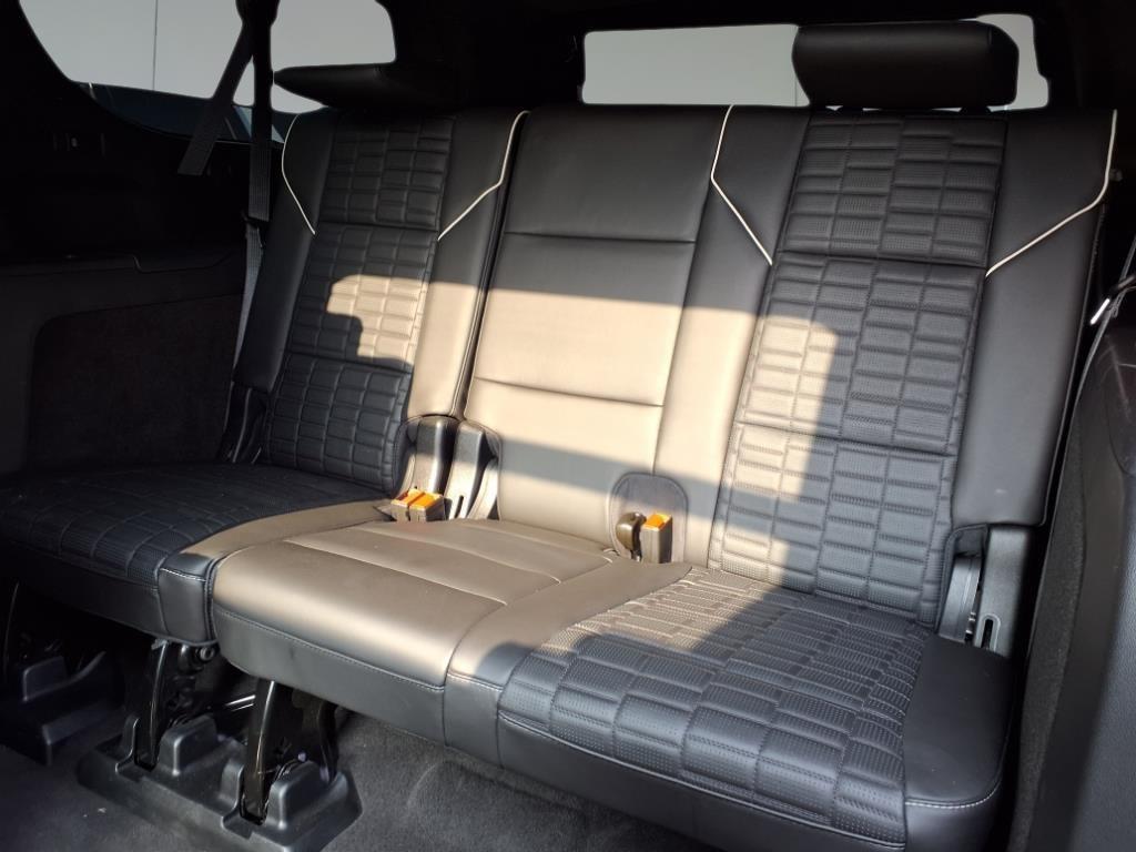 used 2024 Cadillac Escalade ESV car, priced at $86,495