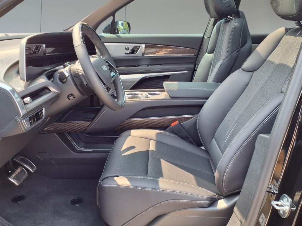 new 2026 Cadillac VISTIQ car, priced at $83,914