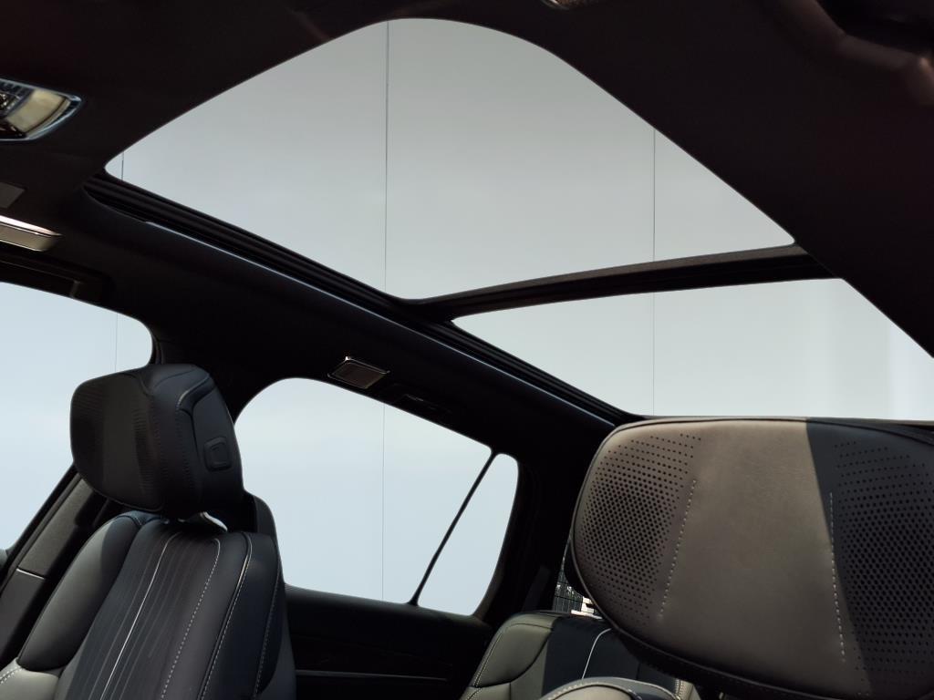 new 2026 Cadillac VISTIQ car, priced at $83,914