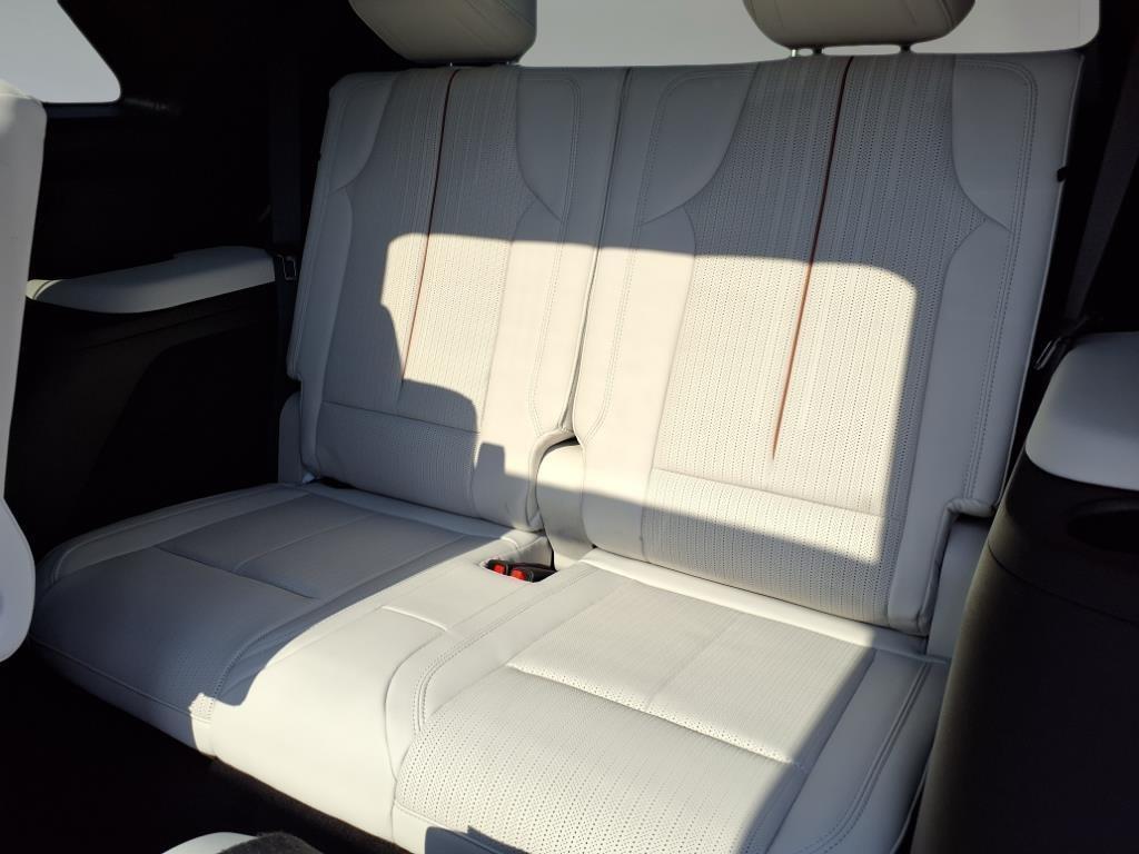 new 2026 Cadillac VISTIQ car, priced at $82,309