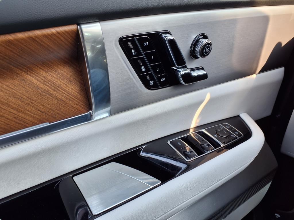 new 2026 Cadillac VISTIQ car, priced at $82,309