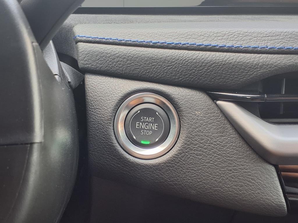 new 2025 Cadillac XT4 car, priced at $50,165
