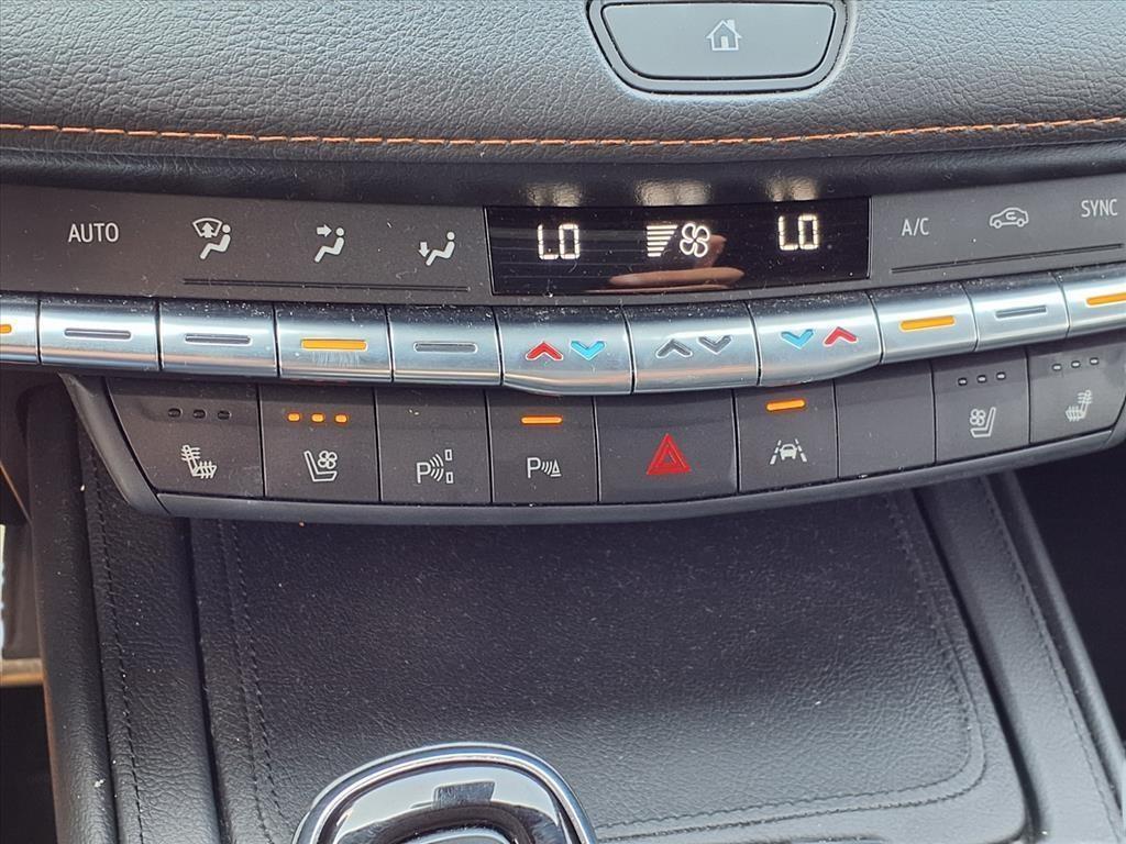 used 2022 Cadillac XT4 car, priced at $27,291